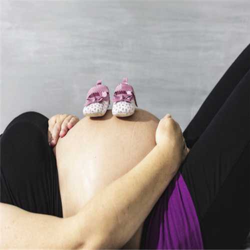 怀孕四个月胎动很频繁正常吗